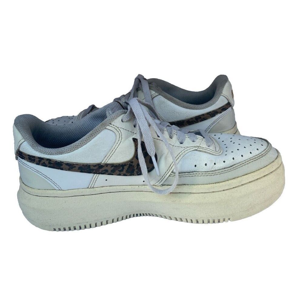 US 9.5 Women's Nike Court Vision Alta Platform Leopard White Shoes DO2791-100 - Picture 3 of 10